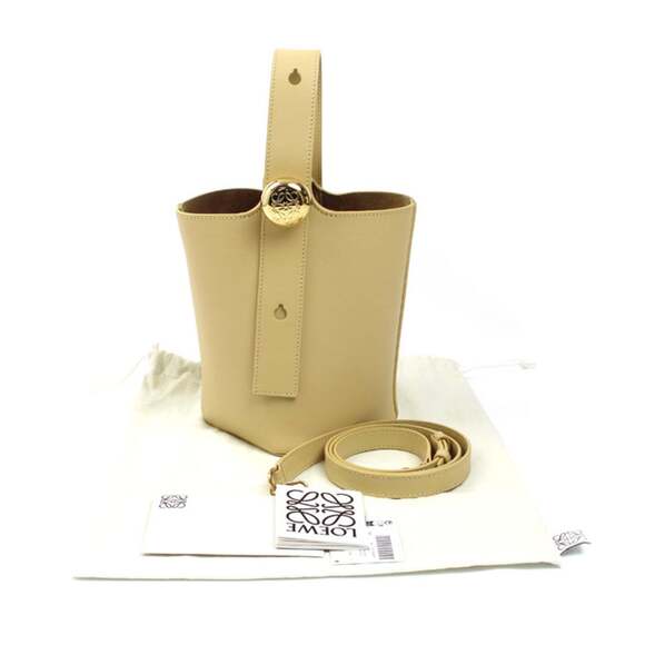 LOEWE Pebble Bucket Mini 2-Way Shoulder Bag, Dark Butter Beige (AANBBBMX01 87... - Picture 7 of 7
